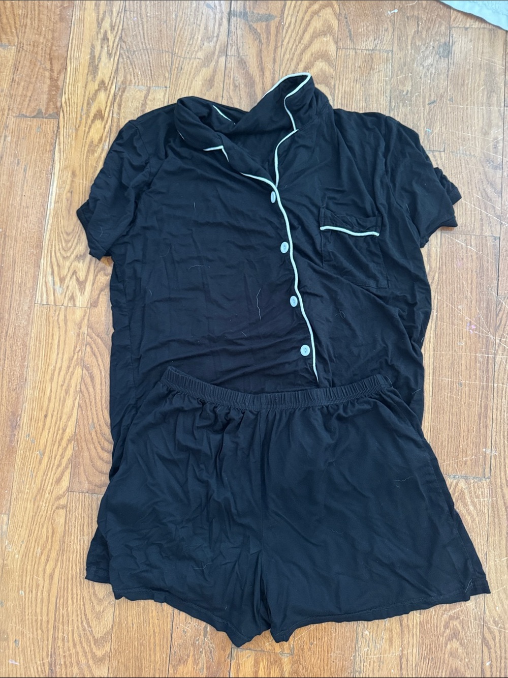 Amazon Black Short Sleeve Pajama Set with Cream Piping